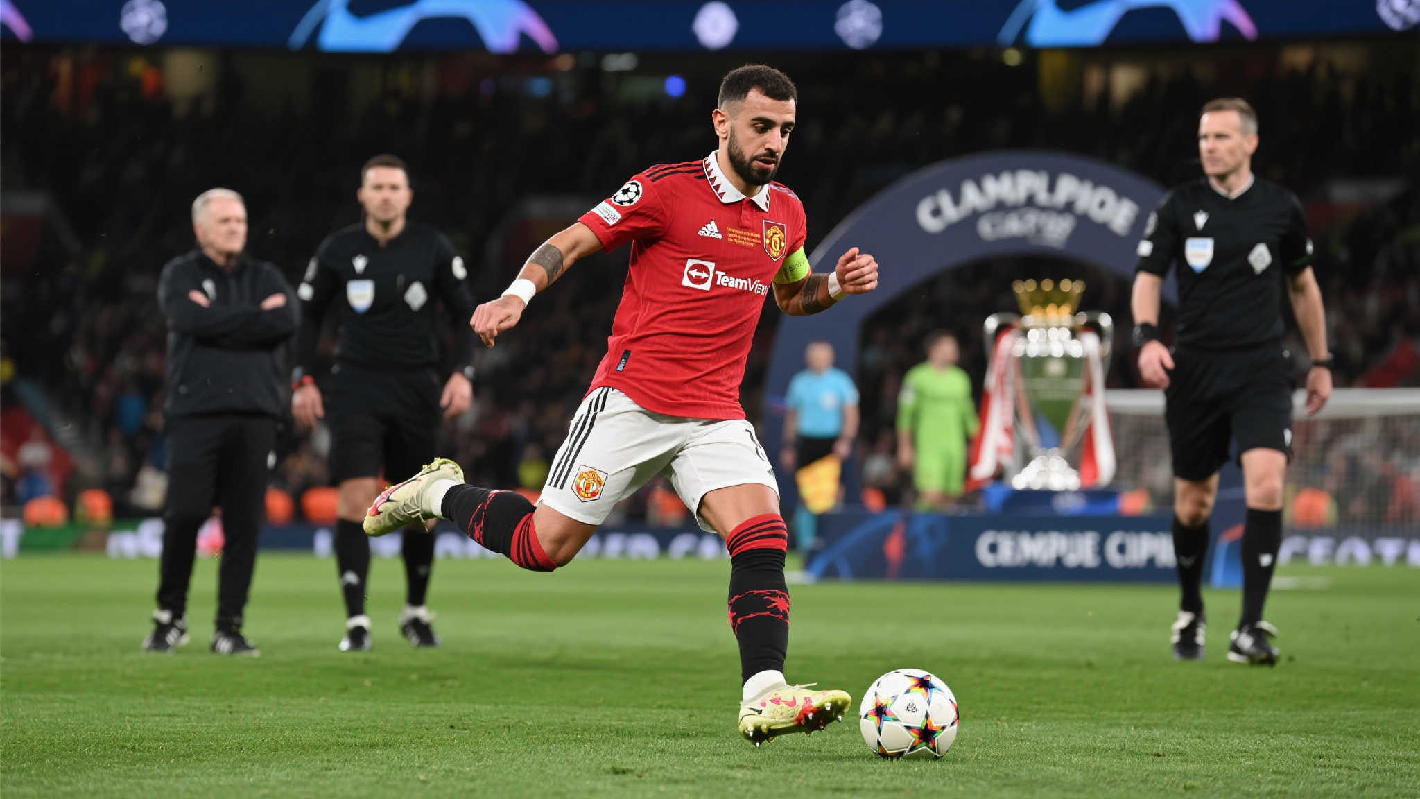 以及其对曼 以及其对曼