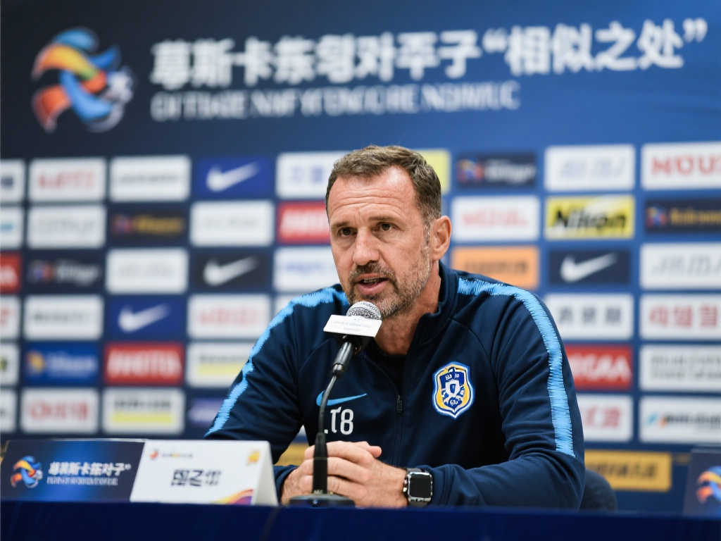 是对后防短 是对后防短